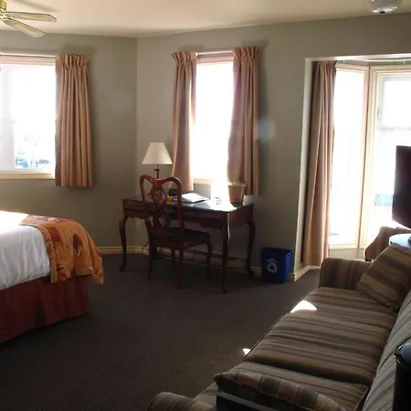 Brigantine Inn Lunenburg Exterior photo