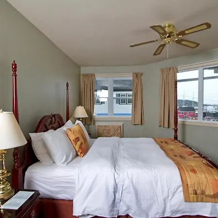 Brigantine Inn Lunenburg Room photo